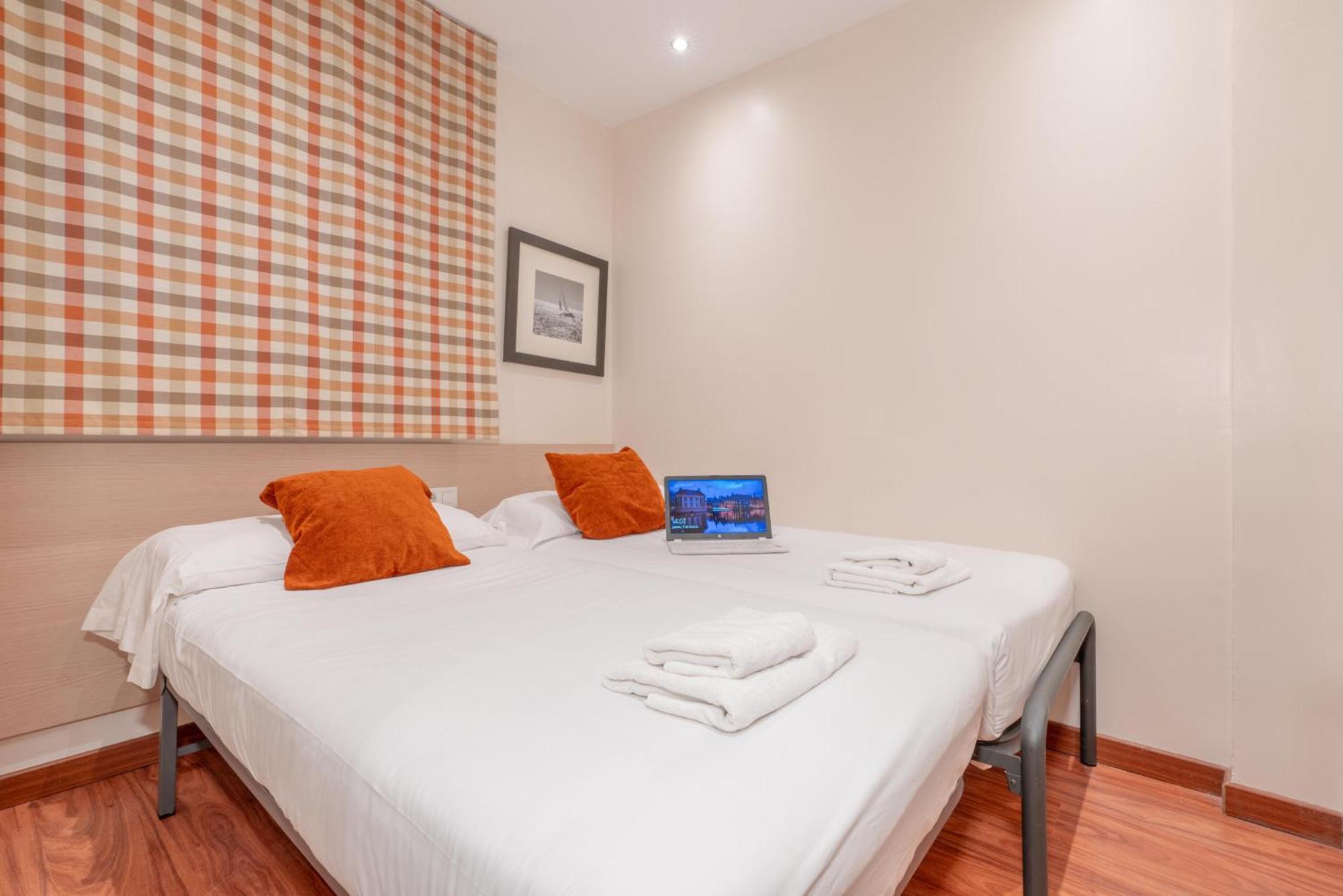 Serennia Cest Apartamentos Arc De Triomf Барселона Екстер'єр фото
