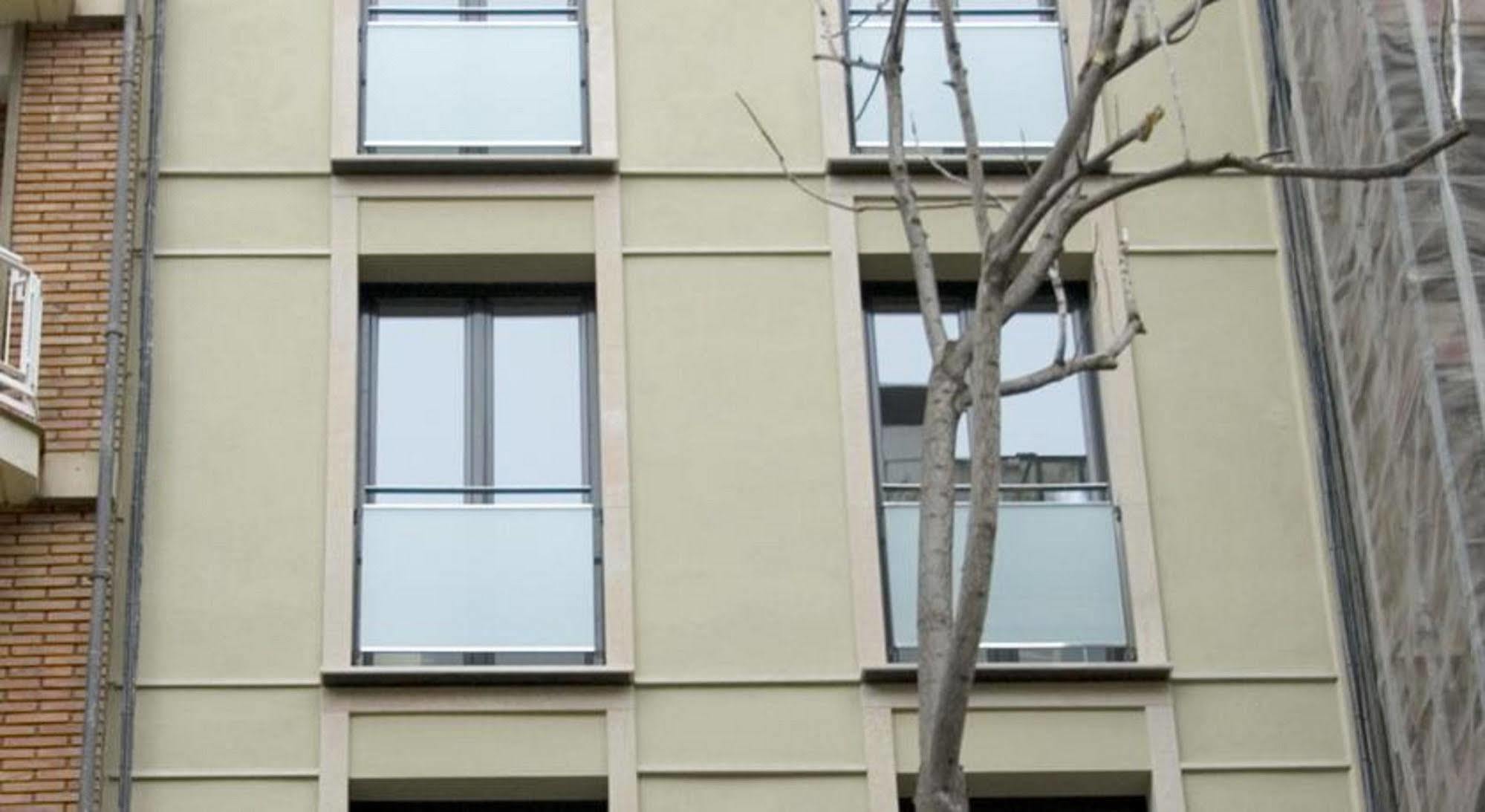 Serennia Cest Apartamentos Arc De Triomf Барселона Екстер'єр фото
