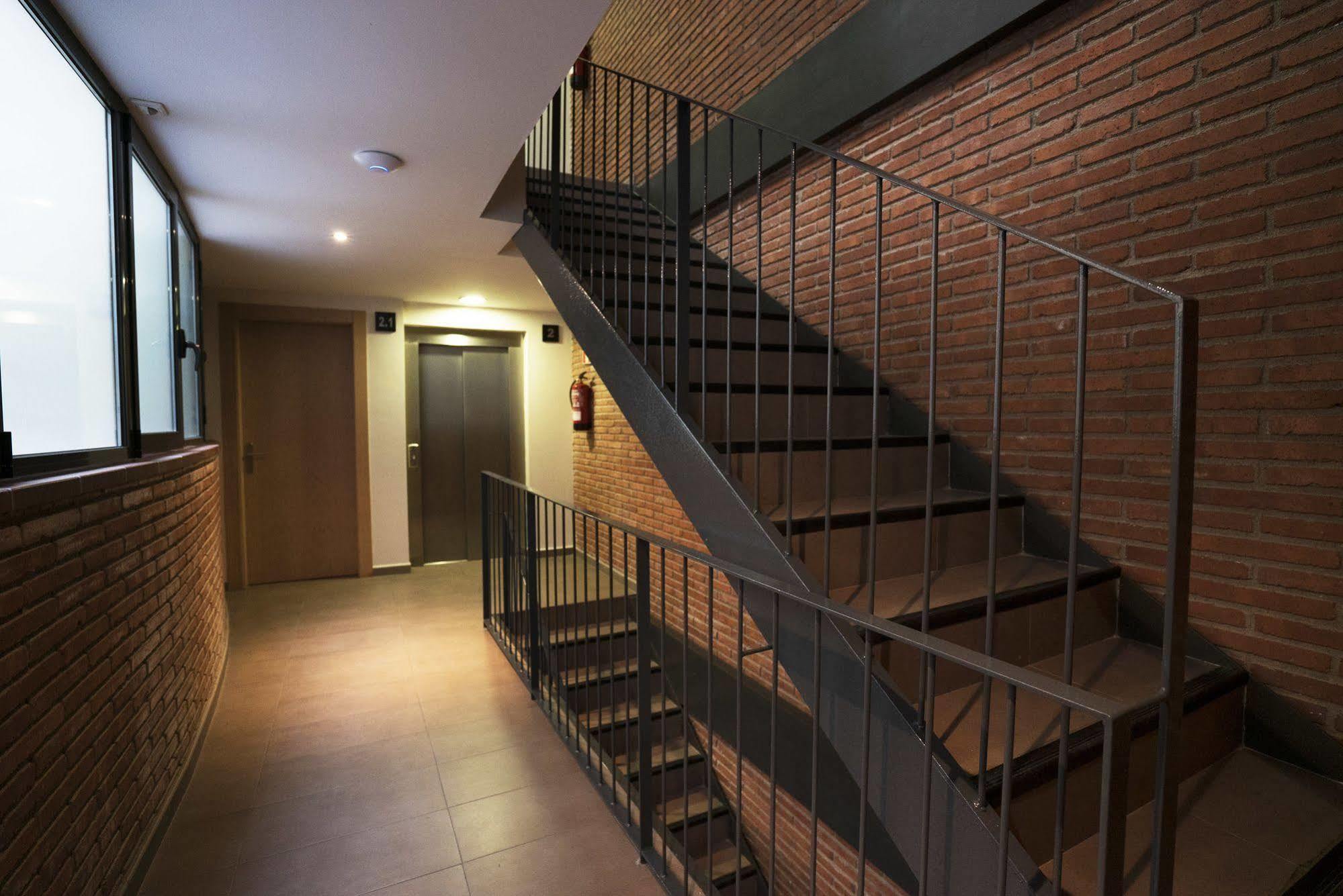 Serennia Cest Apartamentos Arc De Triomf Барселона Екстер'єр фото