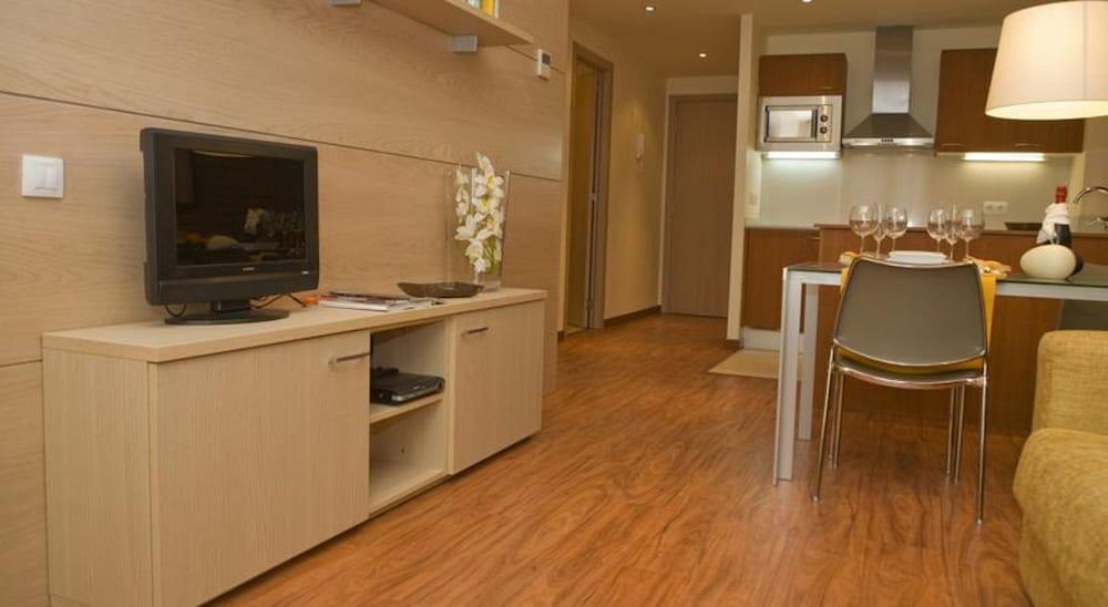 Serennia Cest Apartamentos Arc De Triomf Барселона Екстер'єр фото